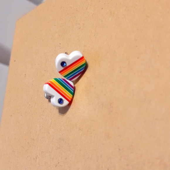 π³οΈβππ RAINBOW HEART EARRINGS π³οΈβππ
